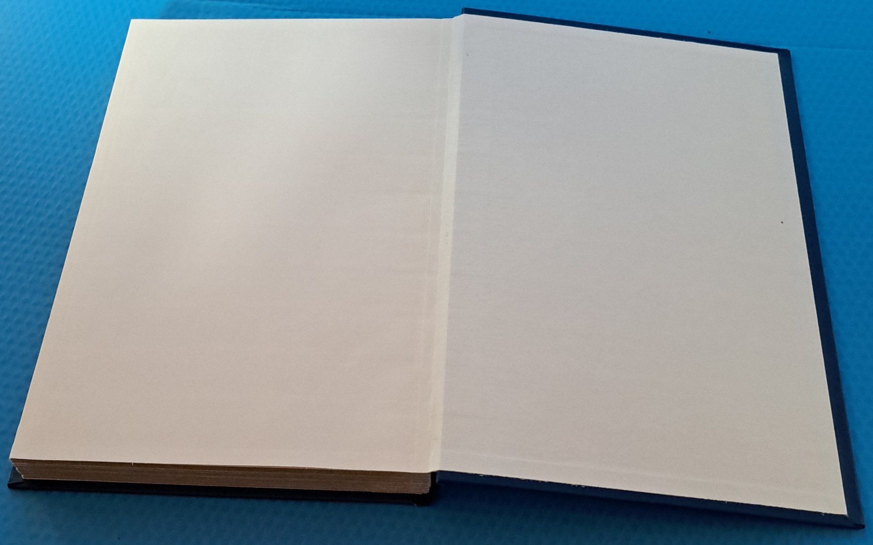 Alben: Briefmarken Album – Gebraucht aus Tenniken von mik_6mxg 3