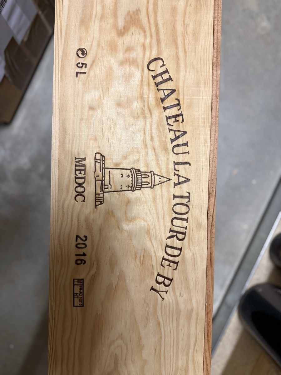Vino: Chateau la Tour de By - 2016- 5 lt – Nuovo e nell'imballaggio originale da Troinex venduto da Airain 3