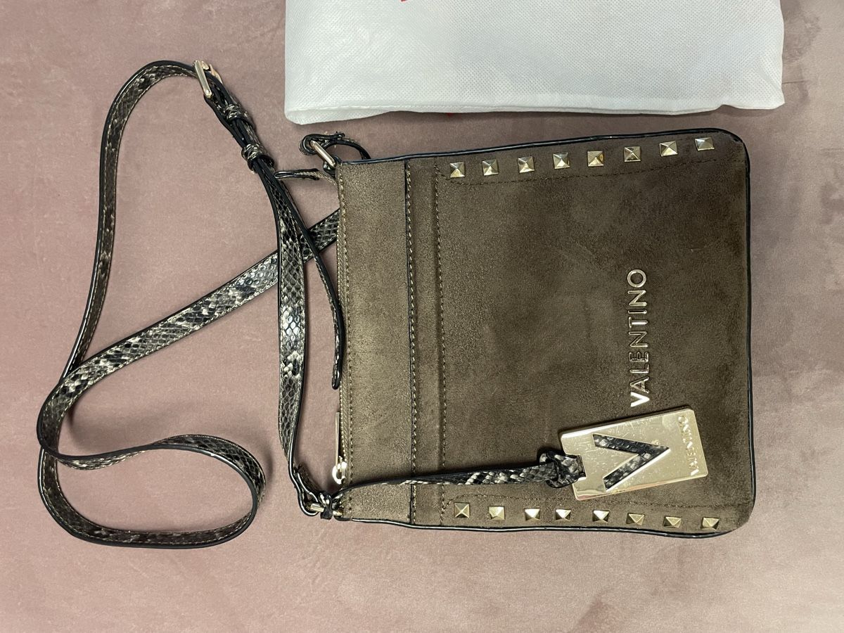 Valentino Taschen für Damen: Valentino – Gebraucht aus Märstetten von Lizzy9207 1