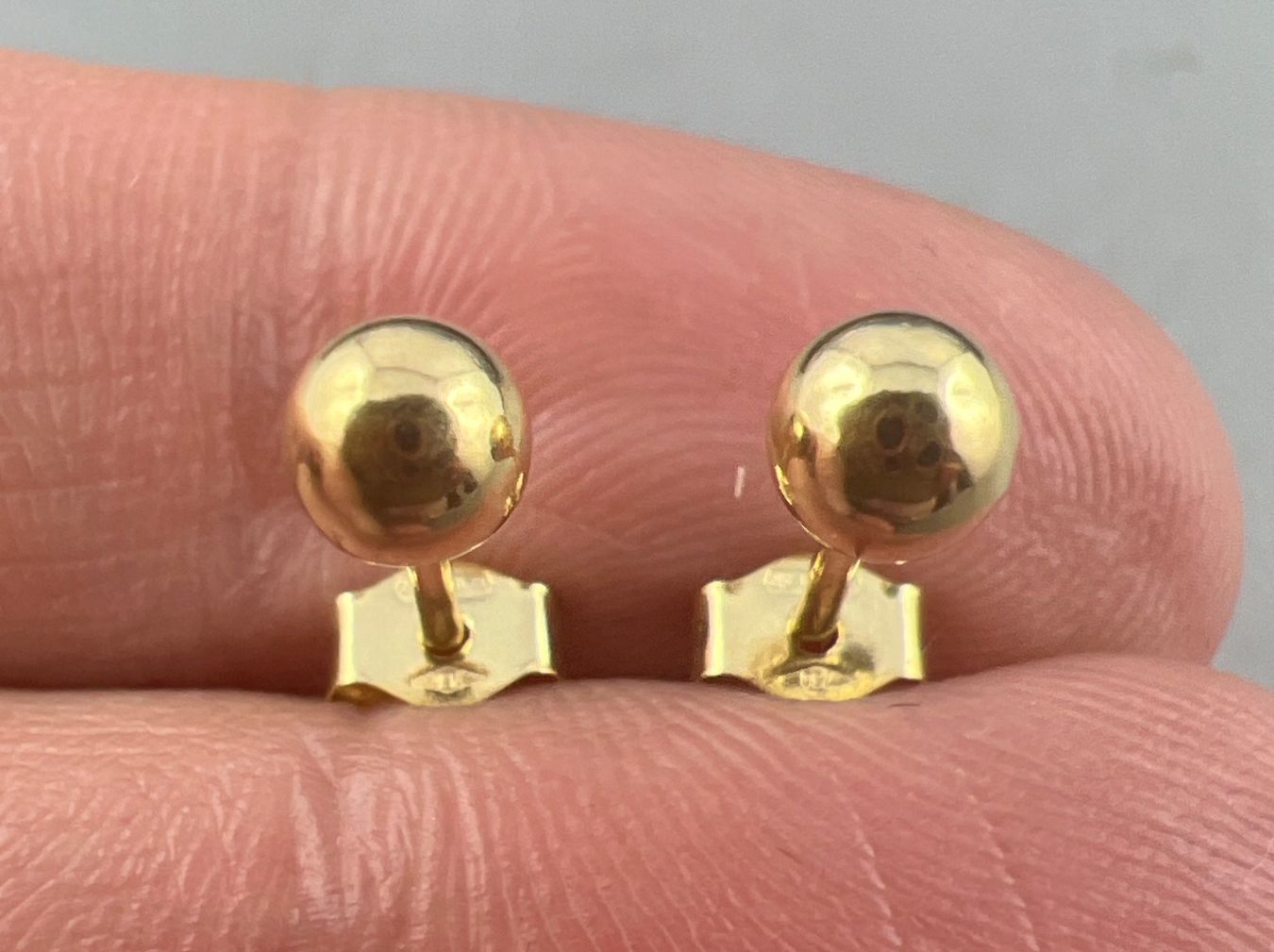 Ohrringe & -stecker: Ohrstecker 750 Gold – Gebraucht aus Niederuzwil von leo_8857 4