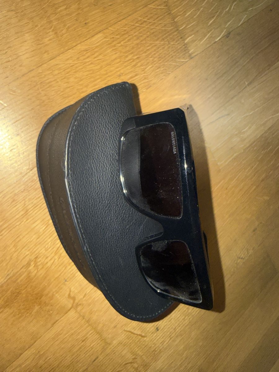 Balenciaga Occhiali & Lenti: Balenciaga 2 pair sunglasses – Nuovo (secondo la descrizione) da Grand-Lancy venduto da Unic0 3
