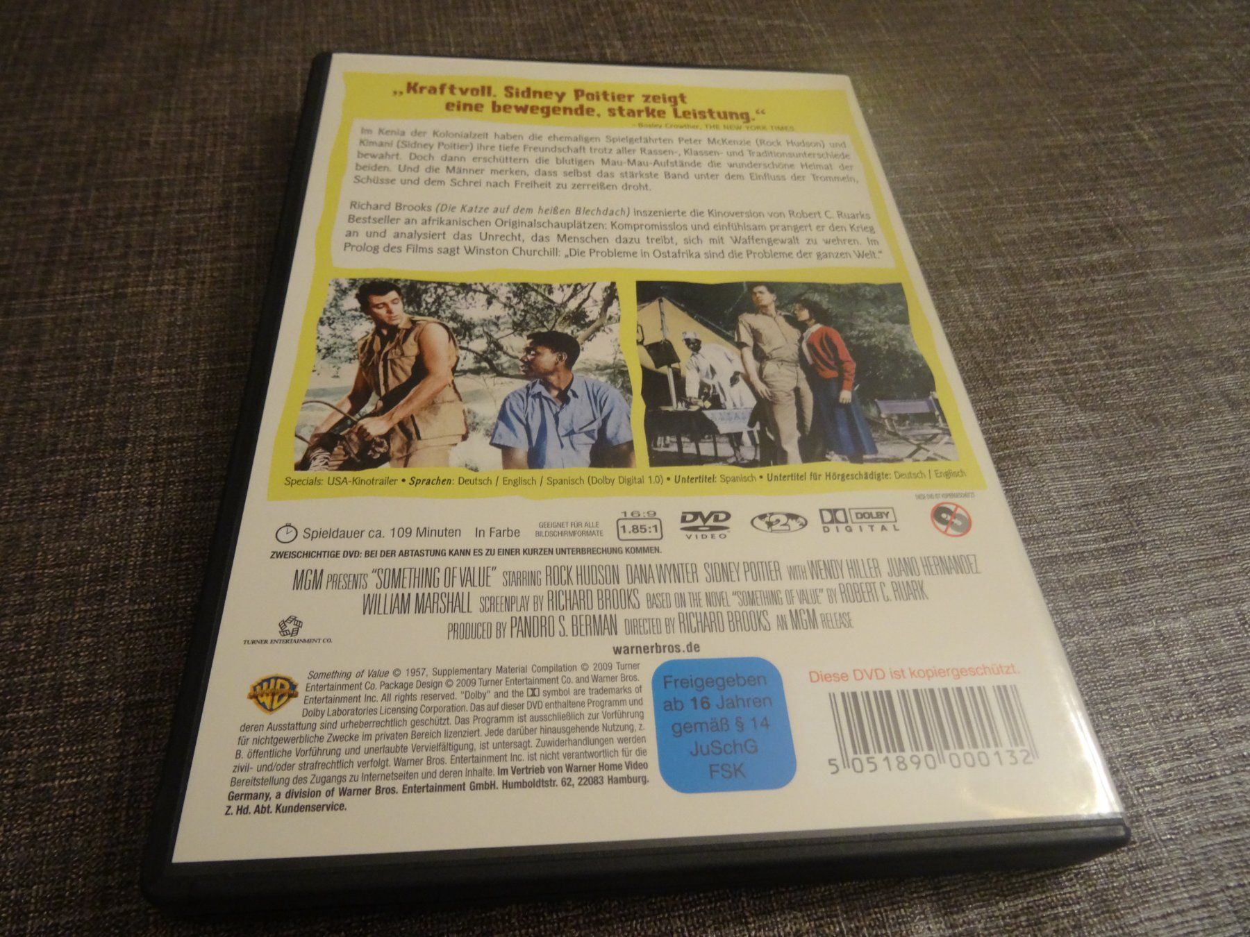 Tutti i DVDs: DVD Flammen über Afrika – Usato da Olten venduto da Disc-Verkauf 2