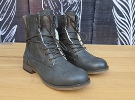 Stiefel Mustang gefüttert grau guter Zustand