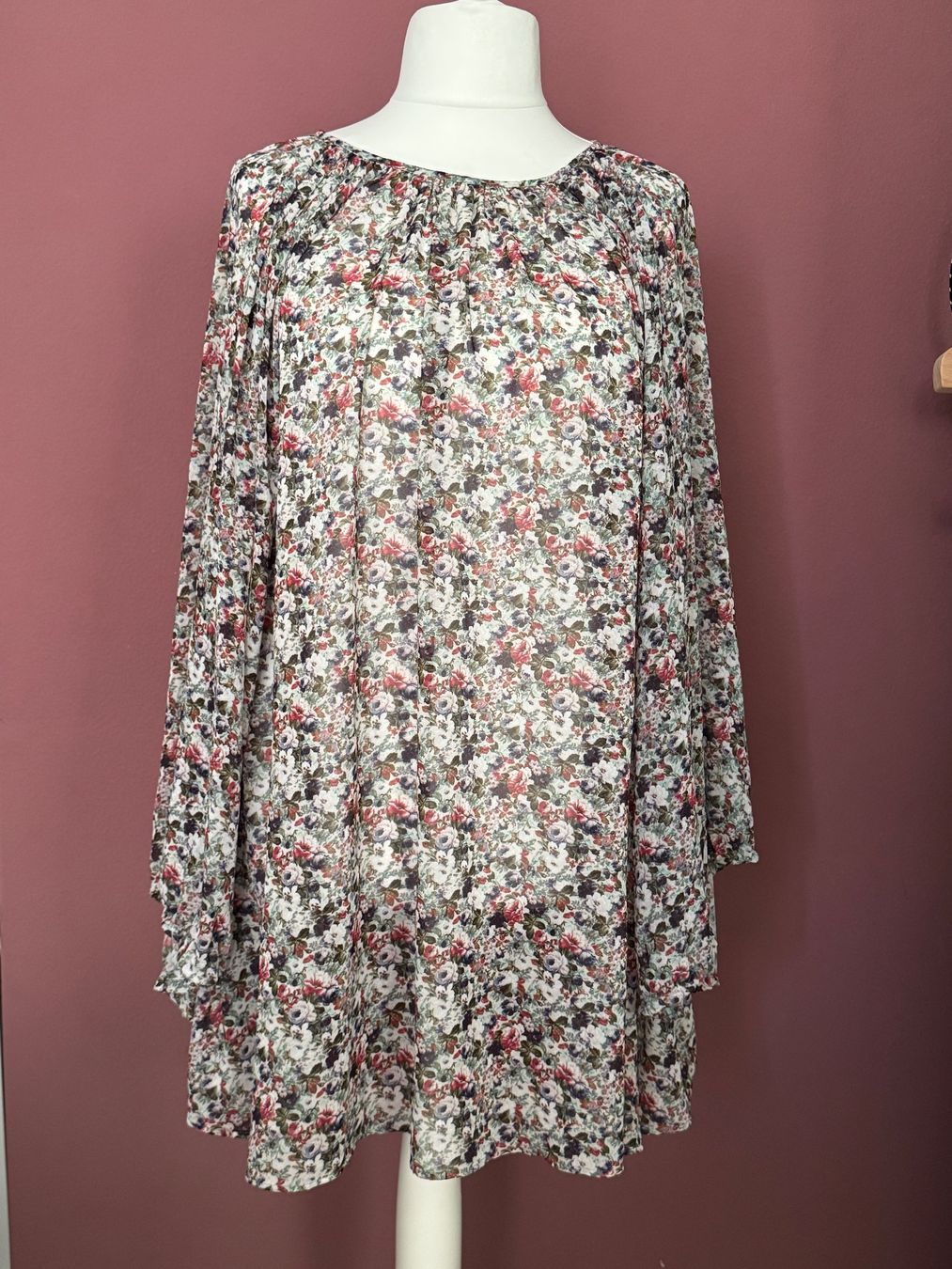 Blusen: Luftige, leichte Bluse – Gebraucht aus Muttenz von einfach-schoen