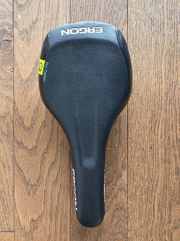 Ergon Pezzi di ricambio: Ergon Pro Carbon SME3-S Sattel – Usato da Bern venduto da nic_k9sl 1