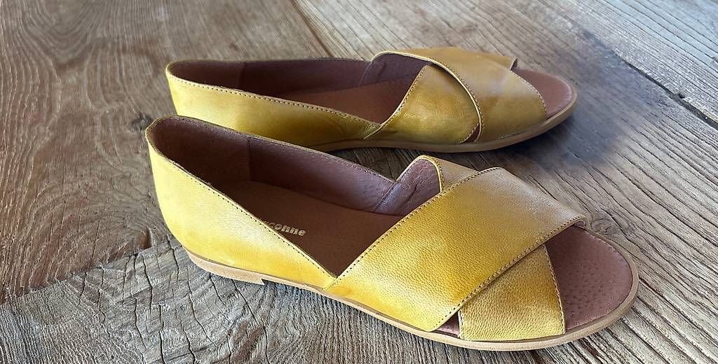 Chaussures femmes: La Garconne Schuhe 37.5 – Neuf avec emballage d'origine à Ried b. Kerzers par Yomue