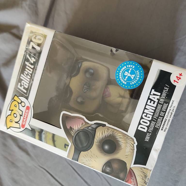 Statuette: Dogmeat Flocked Funko Pop – Usato da Kaiseraugst venduto da RagingLobo