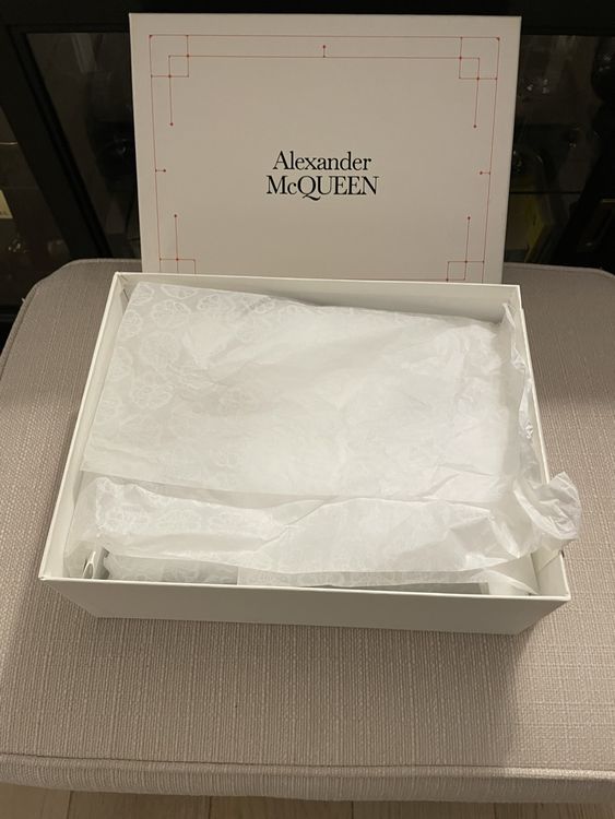 Alexander Mcqueen Chaussures femmes: Neu & ungetragen: Alexander McQueen Sneaker Larry – Neuf avec emballage d'origine à Zürich par rob_qh6m 2