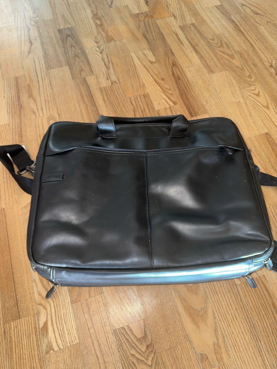 Dell Borse: Schwarze Notebook - Laptoptasche von Dell - Gebraucht – Difettoso da Wettswil bei Zürich venduto da Trubarus 4