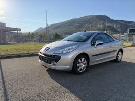 Peugeot 207 CC 1.6 VTi 