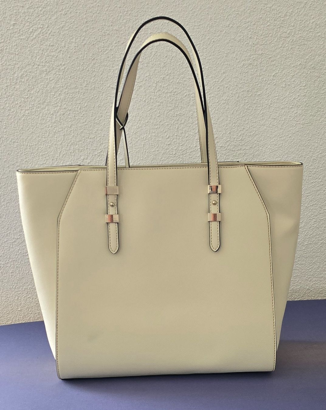 Guess Borse da donna: Guess Handtasche – Usato da Ruswil venduto da DNAB 1
