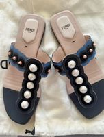 Atemberaubende Fendi Perlensandalen, sehr begehrte Sandalen