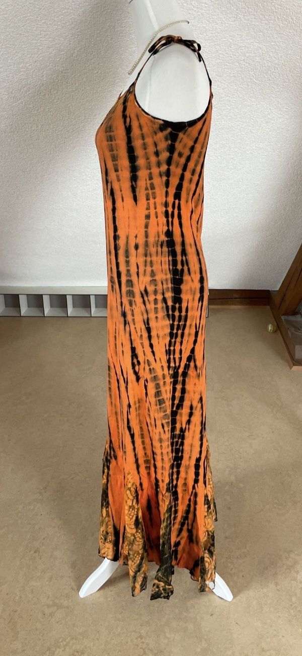 Vestiti: Sommerliches Maxikleid, Batikmuster, Orange/Schwarz, 1 Size – Nuovo (secondo la descrizione) da Klingnau venduto da vollmond36 1