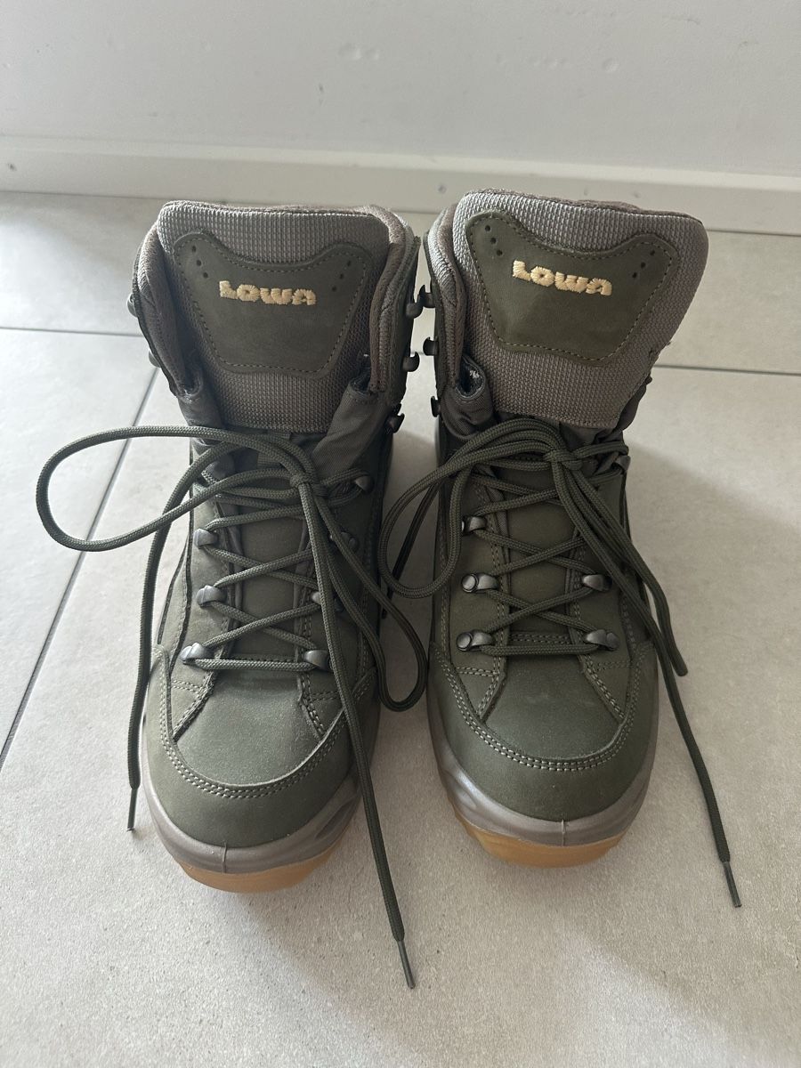 Lowa Scarpe da donna: Lowa Wanderschuhe Grösse 42.5 – Nuovo (secondo la descrizione) da Uitikon Waldegg venduto da PBrosi 1
