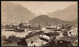 Fotografie Interlaken, Wohnhäuser im Or