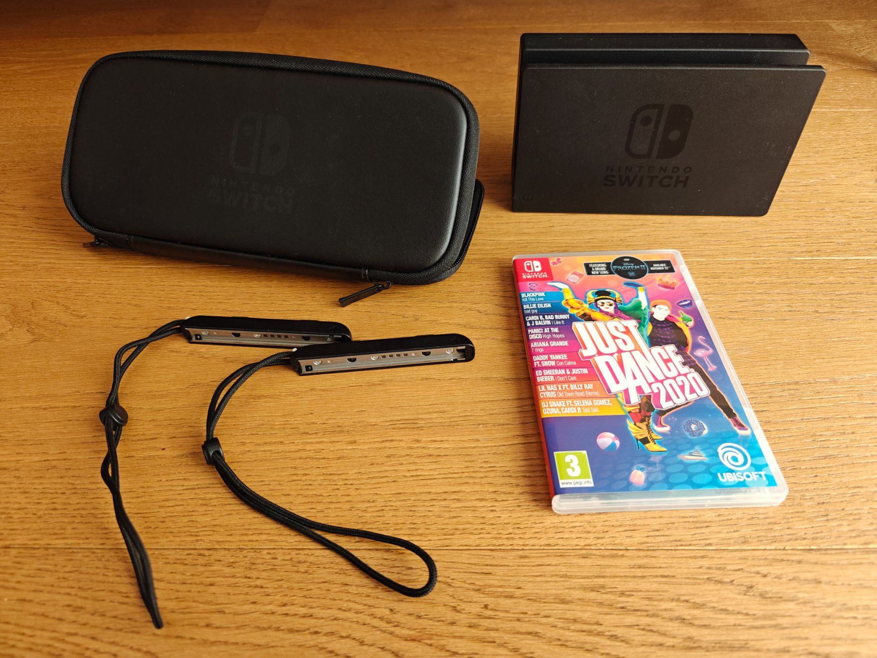 Nintendo Console: Nintendo Switch Bundle with Ring Fitness and Just Dance – Usato da Unterentfelden venduto da CRAIGatCH 2