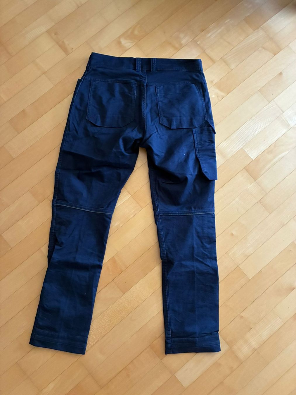 Helly Hansen Pantalons: Helly Hanson Arbeitshose gr. C48 – D'occasion à Aadorf par JFPS