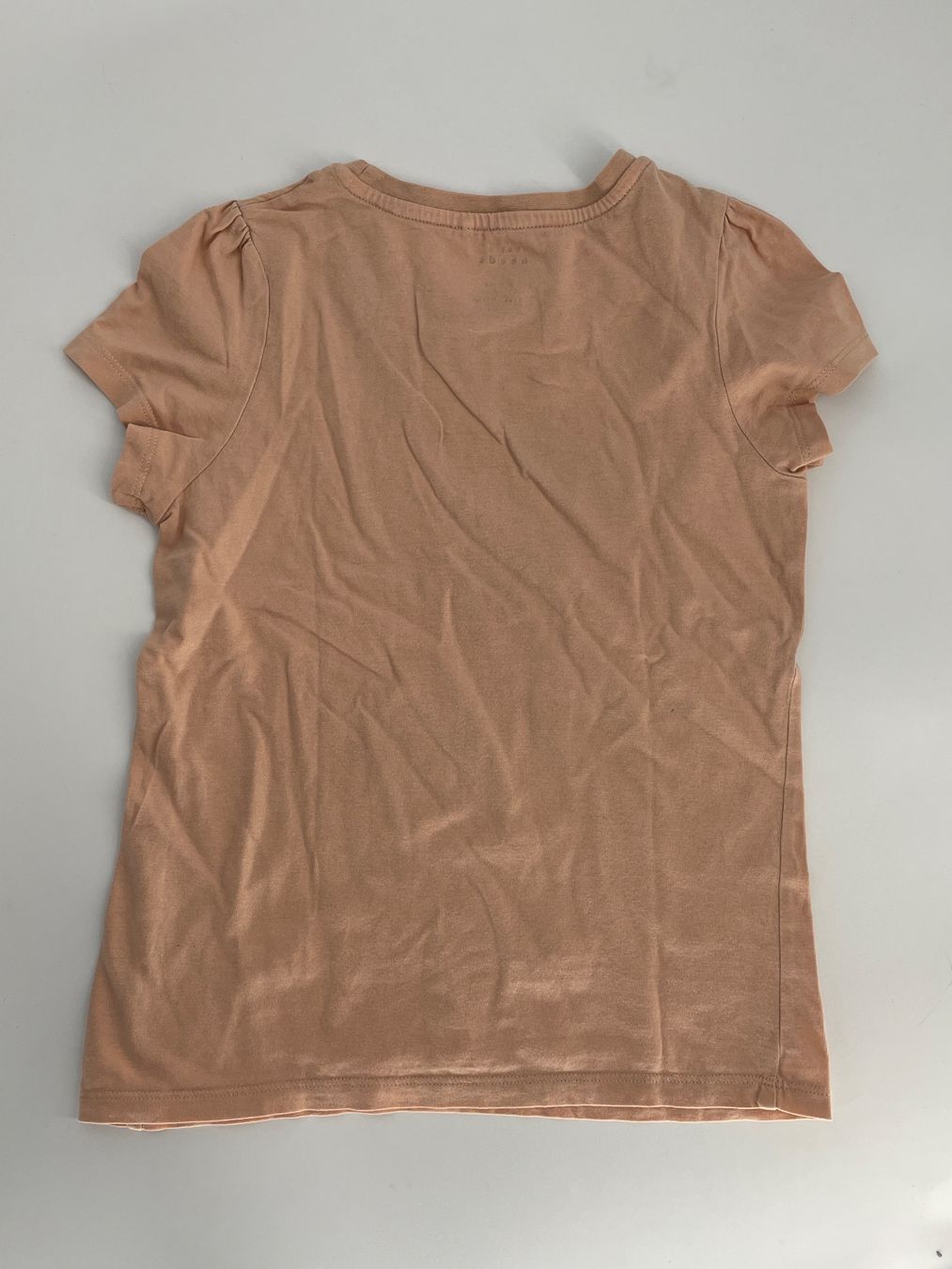 Blusen, T-Shirts & Tops: Shirt mit Ananas-Print, Gr. 122/128 – Gebraucht aus Auenstein von moin. 1
