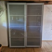 Schöner Grosser Kleiderschrank ab 1.-