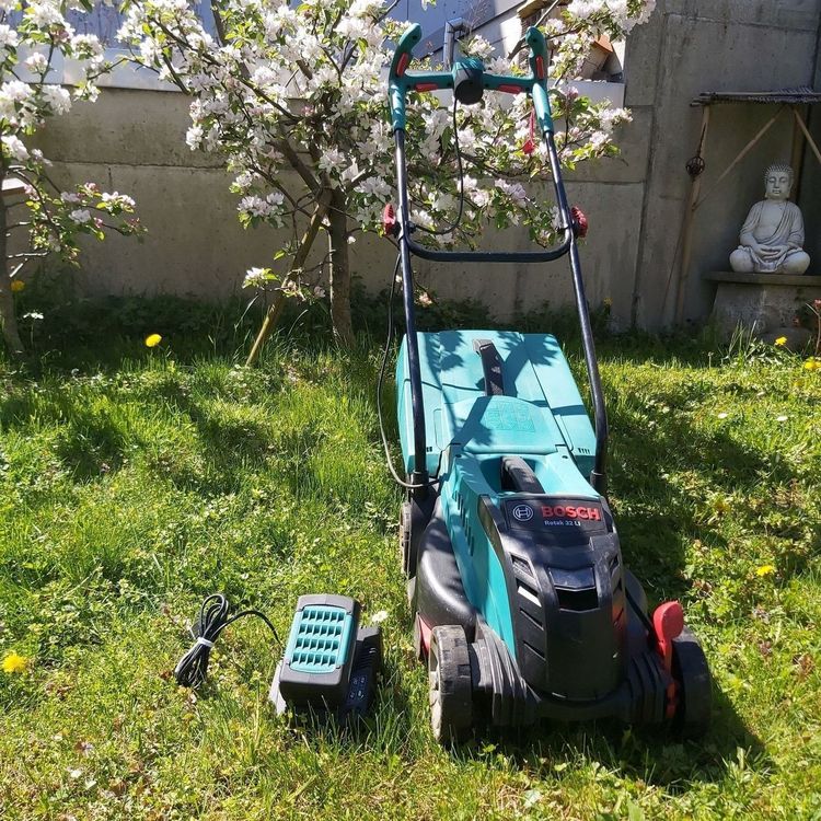 Bosch Rotak 32 LI AkkuRasenmäher / 36Volt Kaufen auf Ricardo