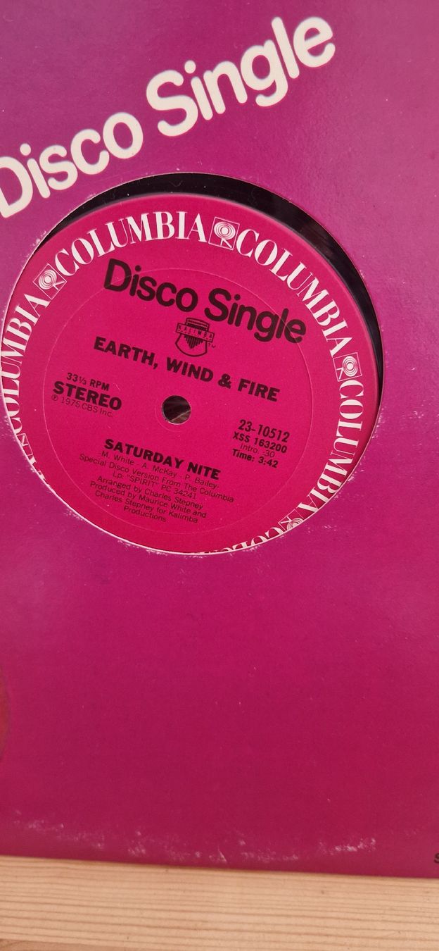 Dischi in vinile: ⚫️ Vinyl-Earth,wind e fire disco single – Usato da Yvonand venduto da RF-VINYL 1