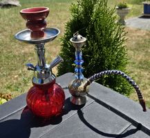 2 Wasserpfeifen Shisha Set Rot und Silber Blau guter Zustand