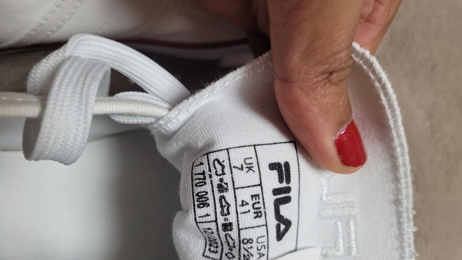 Fila Scarpe da uomo: Baskets Fila blanches, taille 41 - jamais porté – Nuovo e nell'imballaggio originale da collonges venduto da marlene.carlos 2