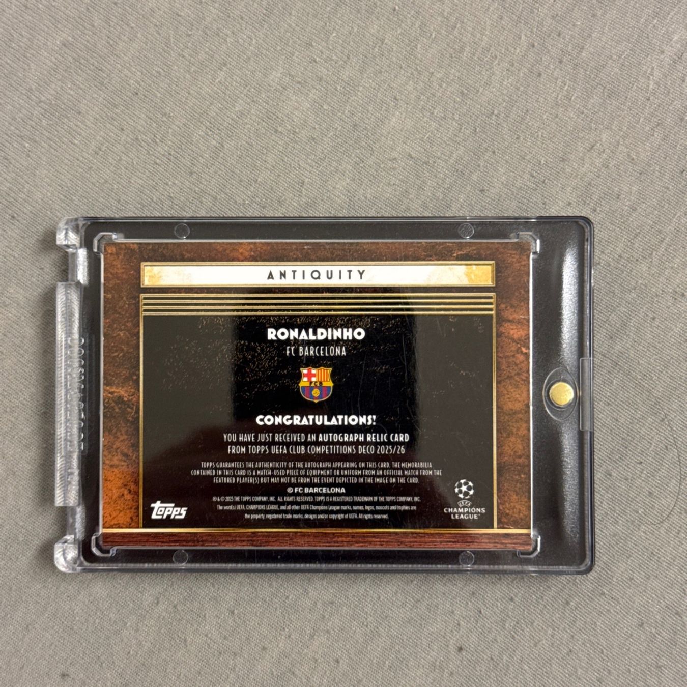 Topps Carte collezionabili: 25-26 TOPPS Deco Ronaldinho Autograph Match worn Patch /25 M – Usato da Zürich venduto da Metropolis13 1