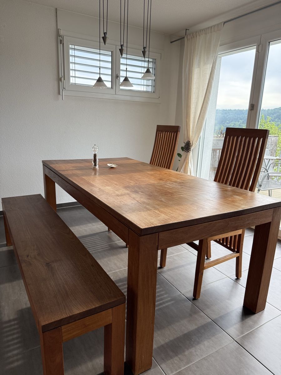Tables: Massivholz Tisch – D'occasion à Grafstal par mar_t5xl