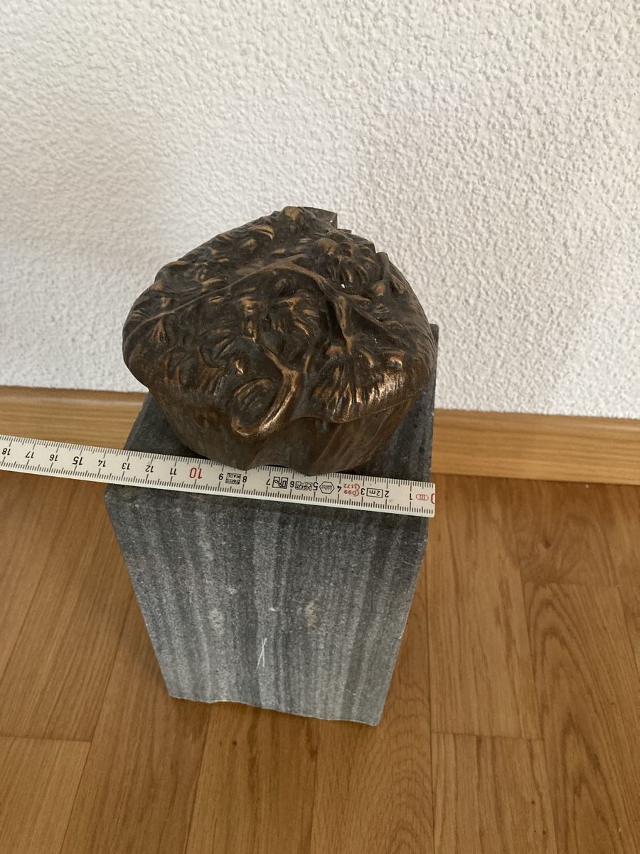 Sculture & Statue: Weihwasser Behälter mit Granitstein – Usato da Staad SG venduto da gab_7dr9 2