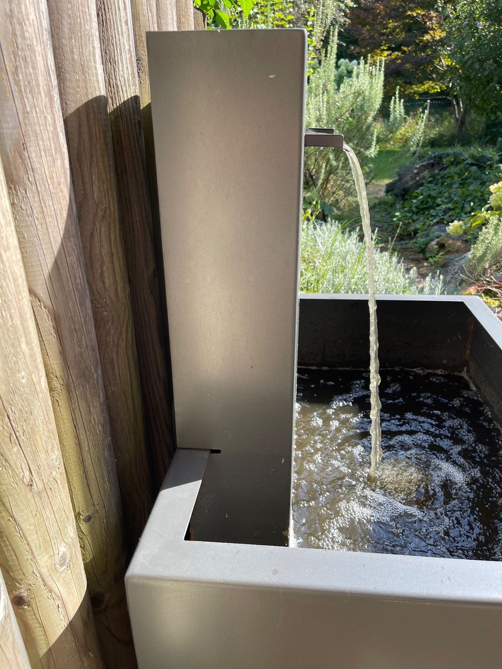 Stagni & Fontane ornamentali: Gartenbrunnen mit Wasserfall – Usato da Dietikon venduto da Martmk 6