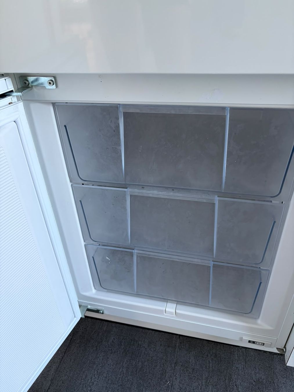 V-Zug Kühlschrank: Kühlschrank Einbau weiss gebraucht – Gebraucht aus Luzern von sar_d2sl 1