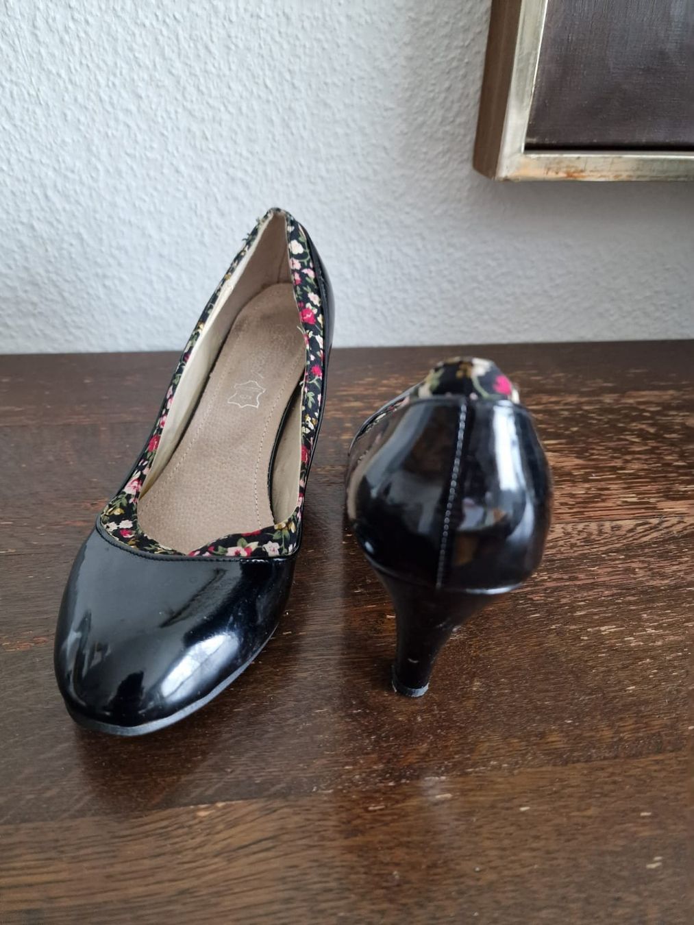 Scarpe da donna: Dirndlschuhe Schwarz mit Blumenrand – Grösse 40 – Usato da Zumikon venduto da pat_m55d 5