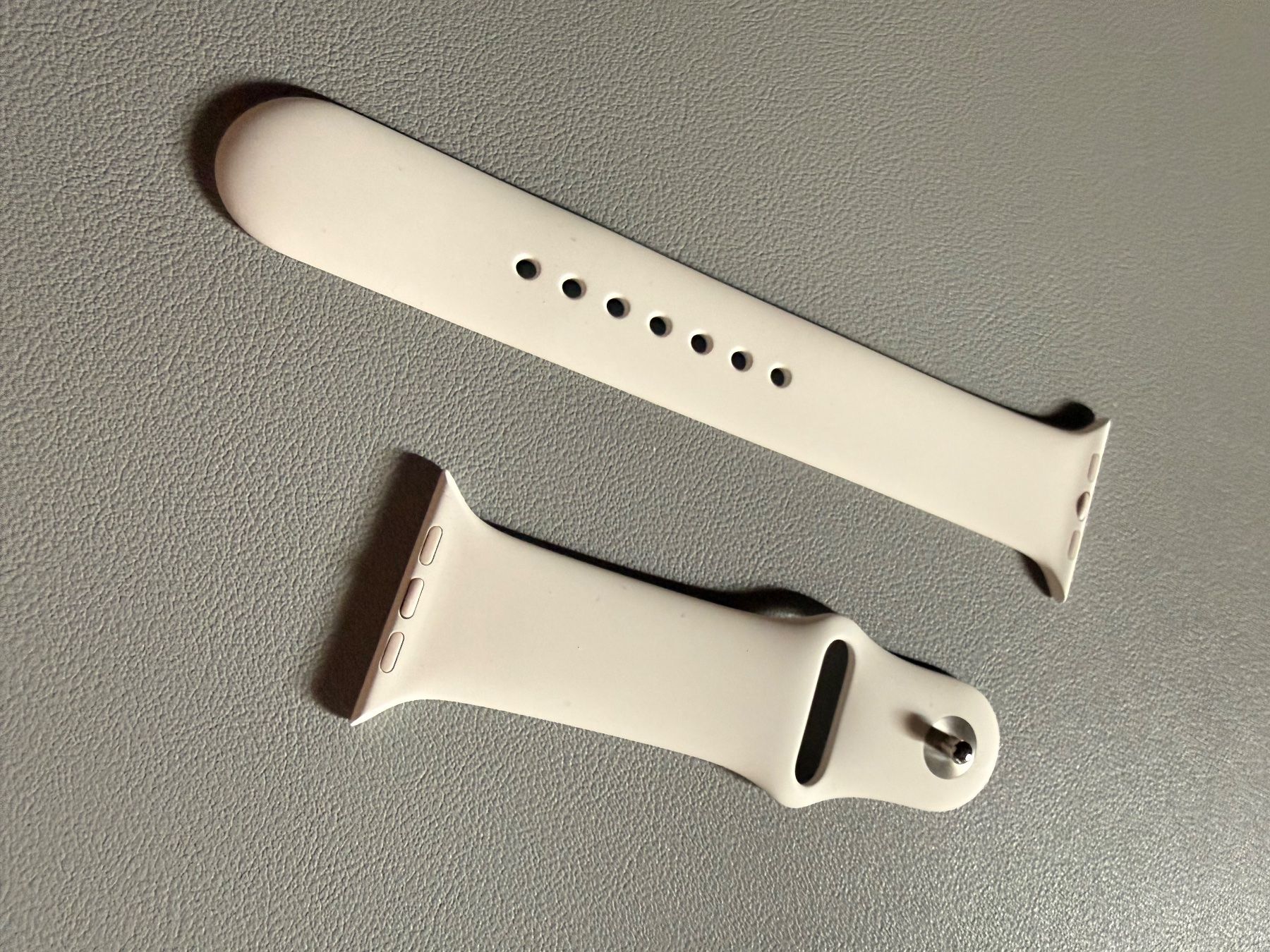 Apple Bracciali & Braccialetti: Apple Watch Sport Loop – Nuovo (secondo la descrizione) da Kappel SO venduto da serainaernst