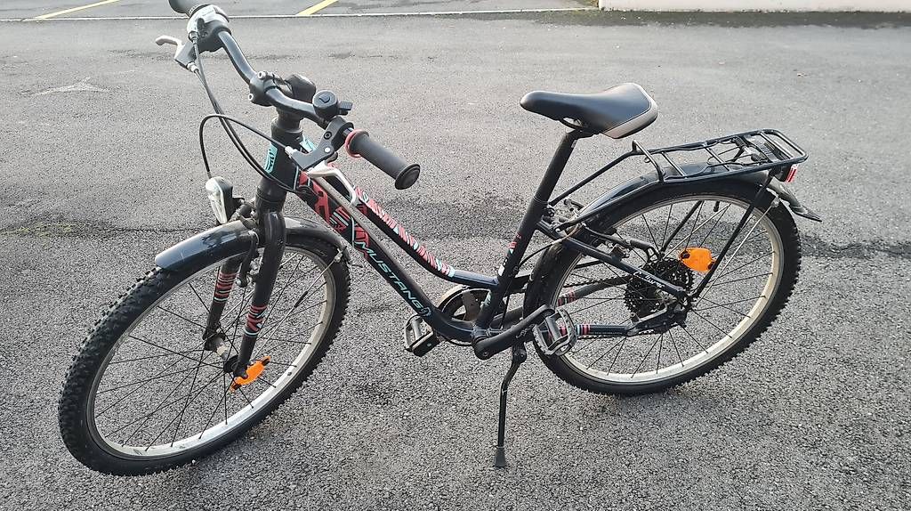 Velos: Vélo fille 24 pouces  – Gebraucht aus Corsier von anflon