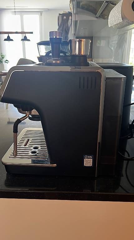 De'Longhi Kaffeemaschinen & Espressomaschinen: DeLonghi Kaffeemaschine – Gebraucht aus Sursee von fat_lm6p 1