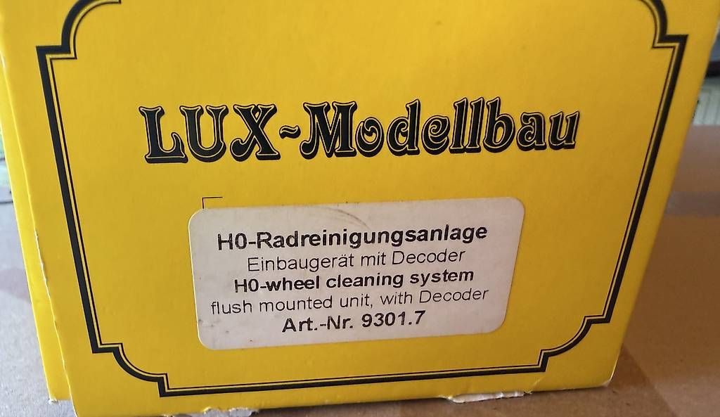Lux-Modellbau Modelleisenbahnen: LUX 9301.7 H0 Radreinigungsanlage mit Decoder – Gebraucht aus Möhlin von tklein770 3