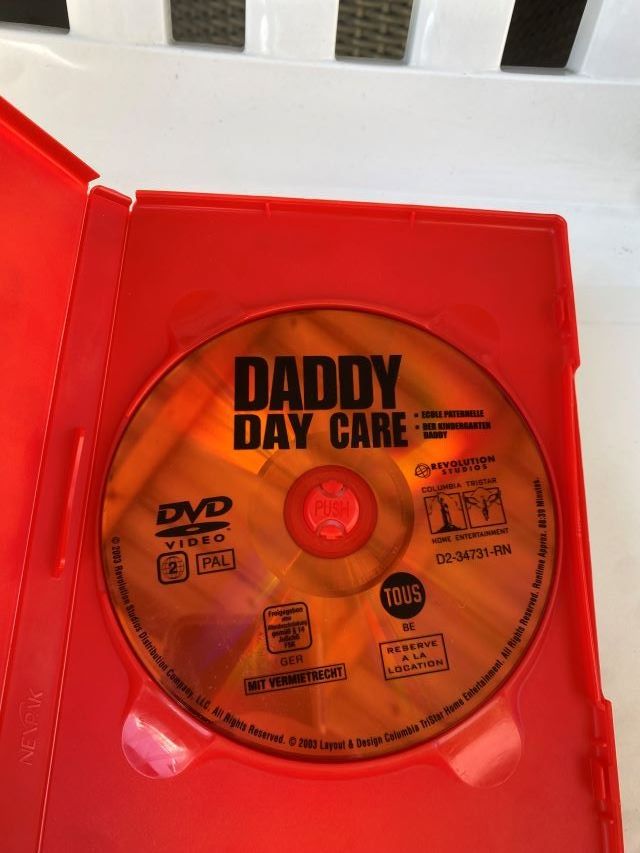 Tutti i DVDs: DVD Der Kindergarten Daddy mit Eddie Murphy etc. – Usato da Diessenhofen venduto da Albin00 1