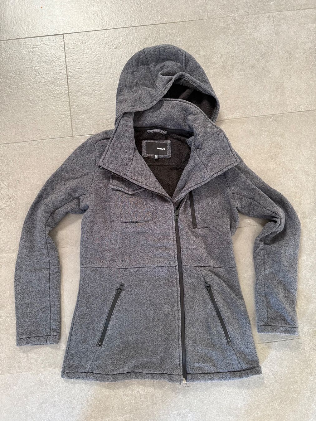 Pulls & Sweat-shirts: Hurley – D'occasion à Matten b. Interl par iamue