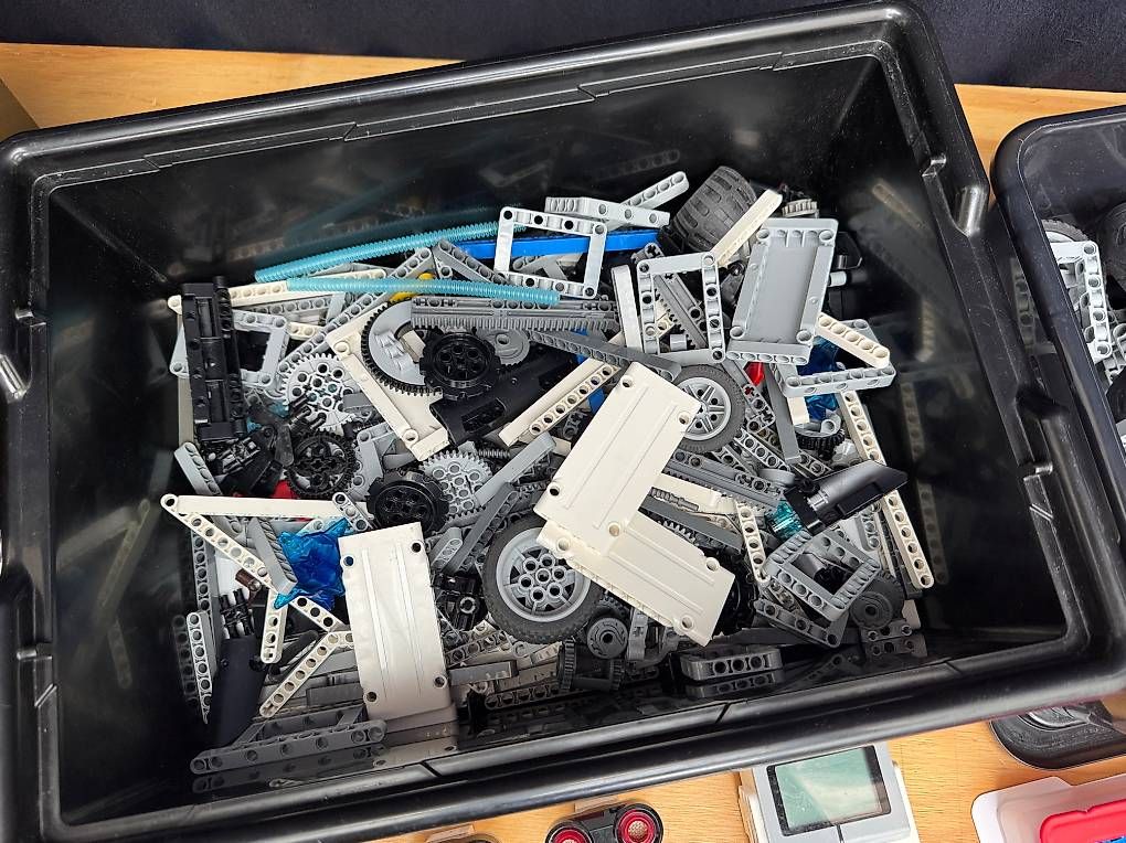 Lego Kit di costruzioni: LEGO MINDSTORMS Education EV3 – Usato da Zürich venduto da Hardi28 3
