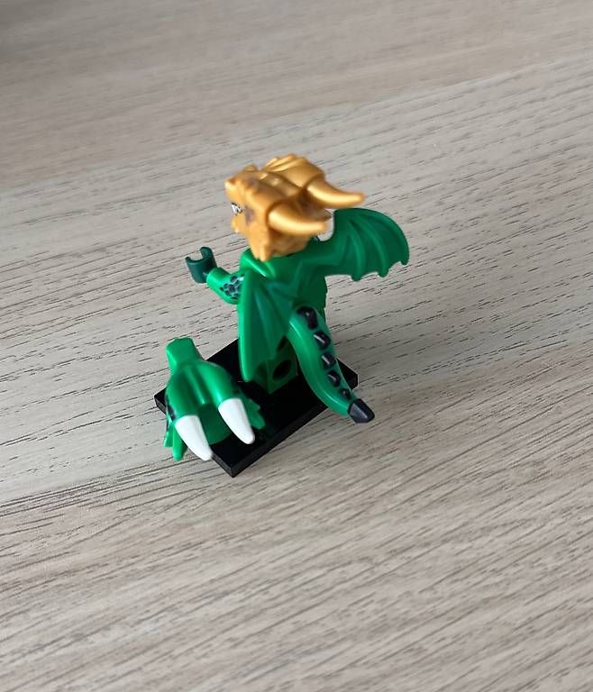 Lego Statuette: Lego Minifigur Drache Neu – Nuovo (secondo la descrizione) da Neuhausen am Rheinfall venduto da mic_m9bp 1