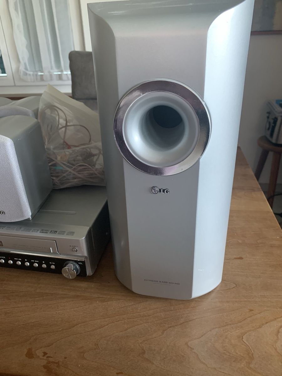 LG Home Cinema: LG Speaker System 6.0 – Usato da Pfaffnau venduto da sonnenbulme 1