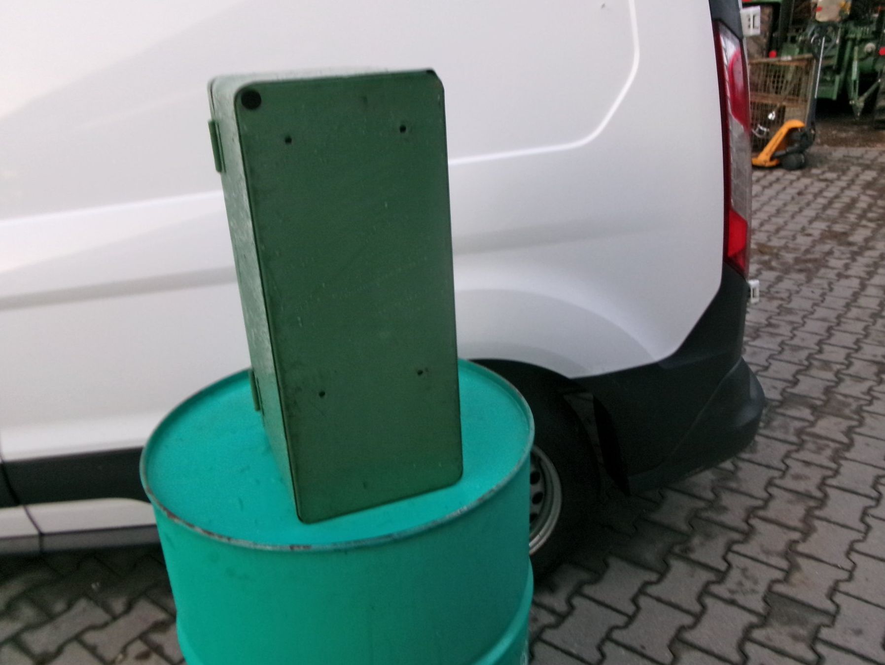 Bührer Trattori: Bührer -Traktoren - Batteriekasten – Nuovo (secondo la descrizione) da Eschenbach SG venduto da GM-29 2
