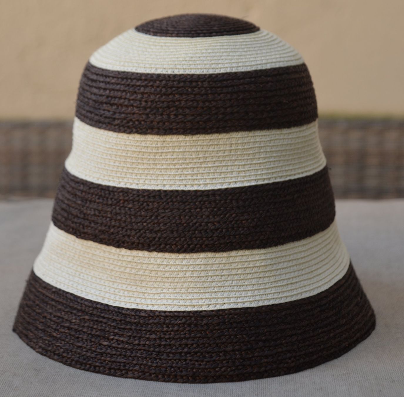 Max Mara Copricapi, berretti & cappellini: Max Mara Hut / chapeau M – Usato da Collonges venduto da arashee 1