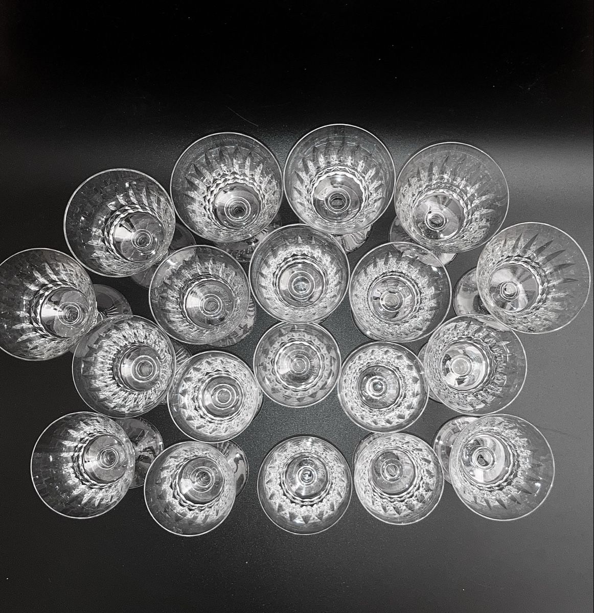 Baccarat Bicchieri: 19 Baccarat Gläser des Modells Piccadilly – Nuovo (secondo la descrizione) da Luzern venduto da downtonabbey 2