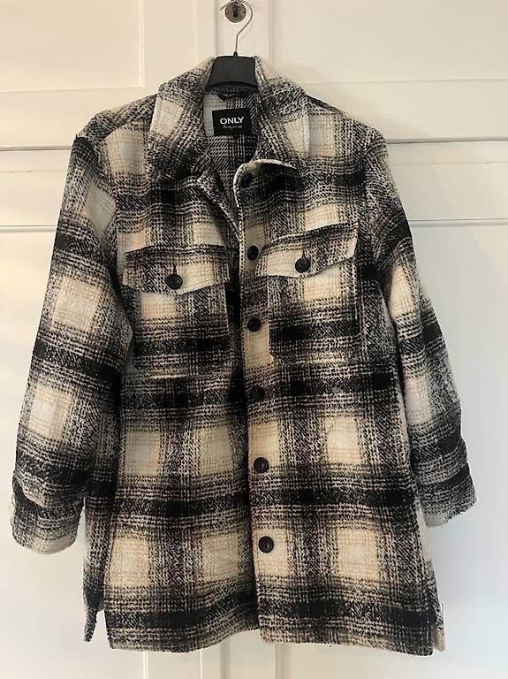 Giacche: Übergangsjacke Damen grösse M – Usato da Solothurn venduto da wys_6smq