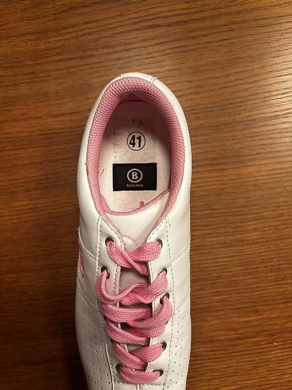 Scarpe da donna: Turnschuhe weiss Bogner, Grösse 41 – Usato da Hombrechtikon venduto da Loona82 1
