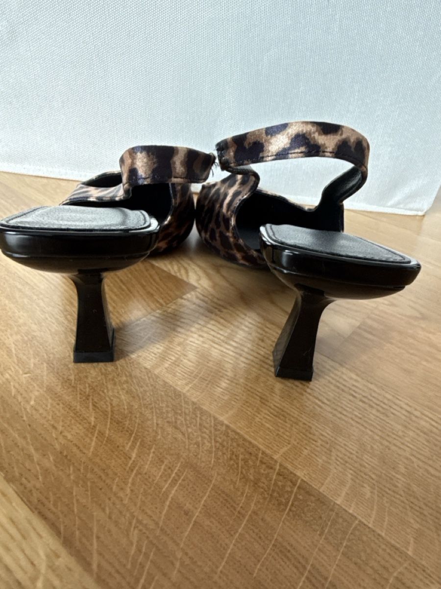 Damenschuhe: Pumps – Neu (gemäss Beschreibung) aus Kriens von g_b_mk7j 7