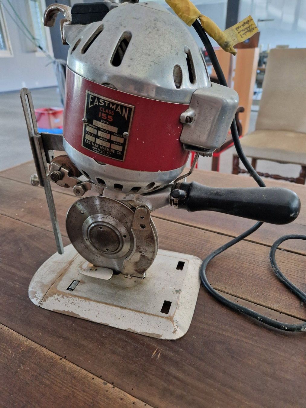 Tutte le macchine: Stoffschneidemaschine Eastman Class 155, CH – Usato da Kreuzlingen venduto da stella109