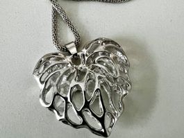 Grosses 3D-Herz-Collier durchbrochen - 60 cm Vintage